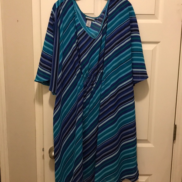 Catherines Other - PRICE DROP - Catherine’s swim suit cover up 4x